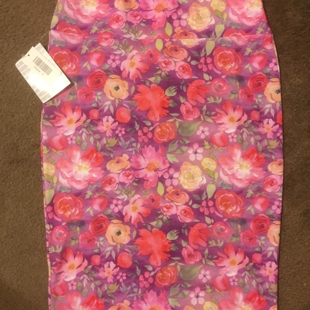 Lularoe Cassie small